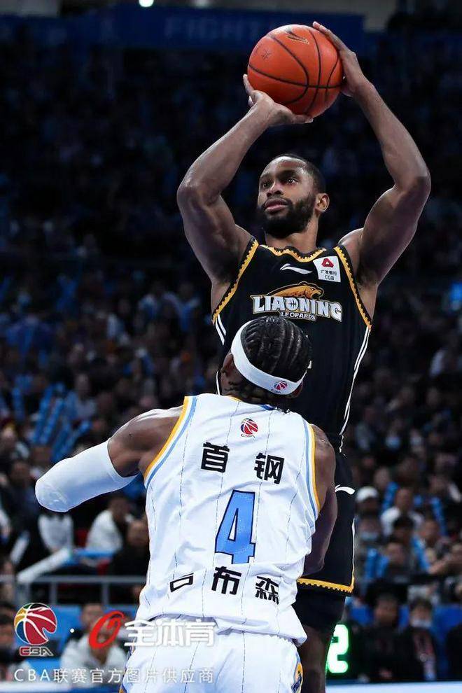 英雄联盟台服官网-西汉姆发布备战花絮；今晚篮板制胜；CBA季后赛任务艰巨；赛季目标并未改变的简单介绍