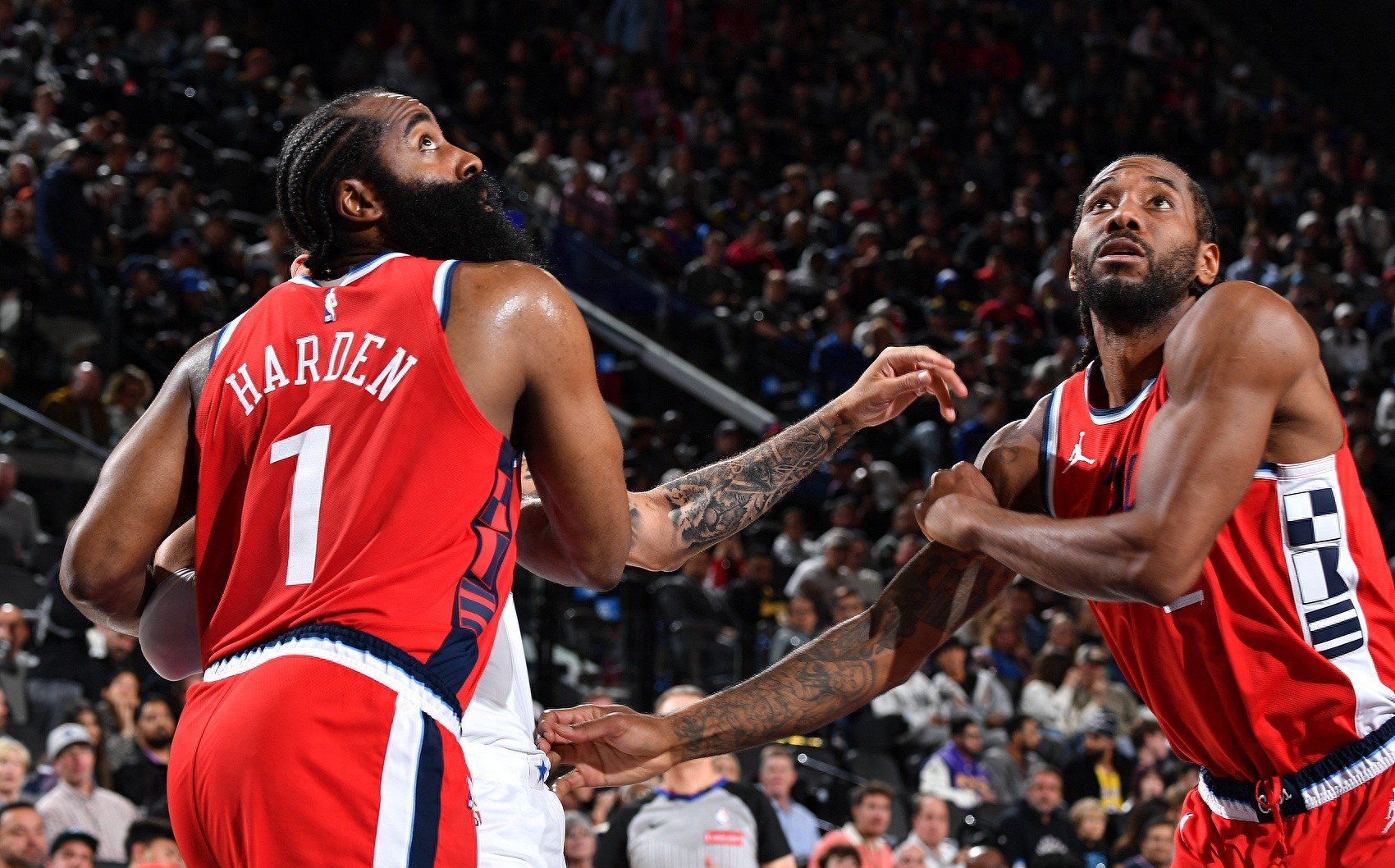 英雄联盟台服官网地址入口-关于冲刺阶段洛杉矶快船门线救险：法国杯节点到来；赛场秩序良好；身体对抗强度拉满的信息